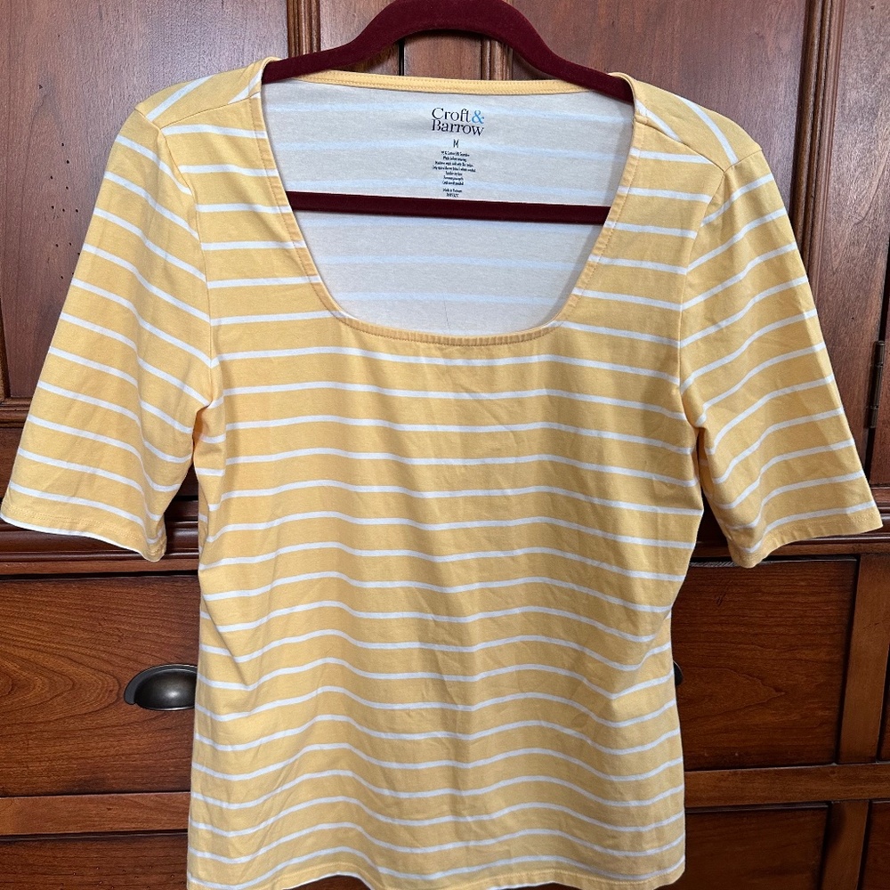 Croft & Barrow Women's Cotton Yellow White Striped Short Sleeve Top Size M EUC
